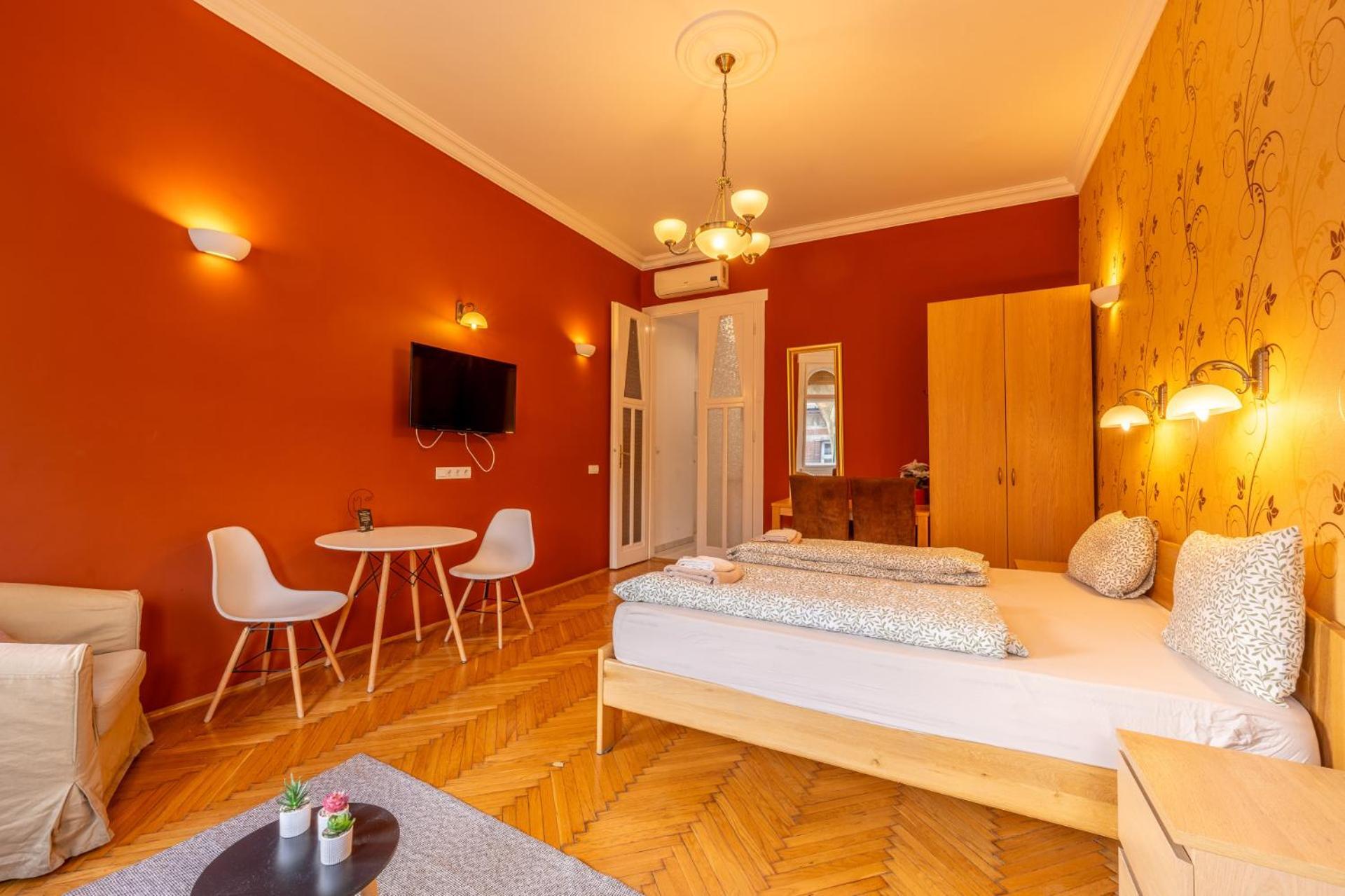 Suite Apartment Hidden Gem Next Synagogue - A — Photos 2